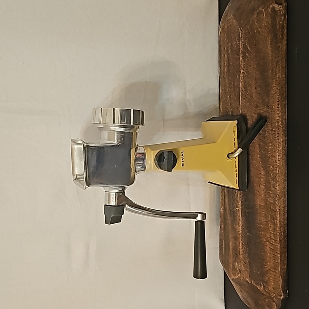 Vintage Rival Grinder
